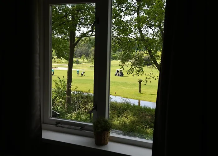 Boshuis Golfzicht Wellness, Golf&nature Oosterhout (North Brabant)